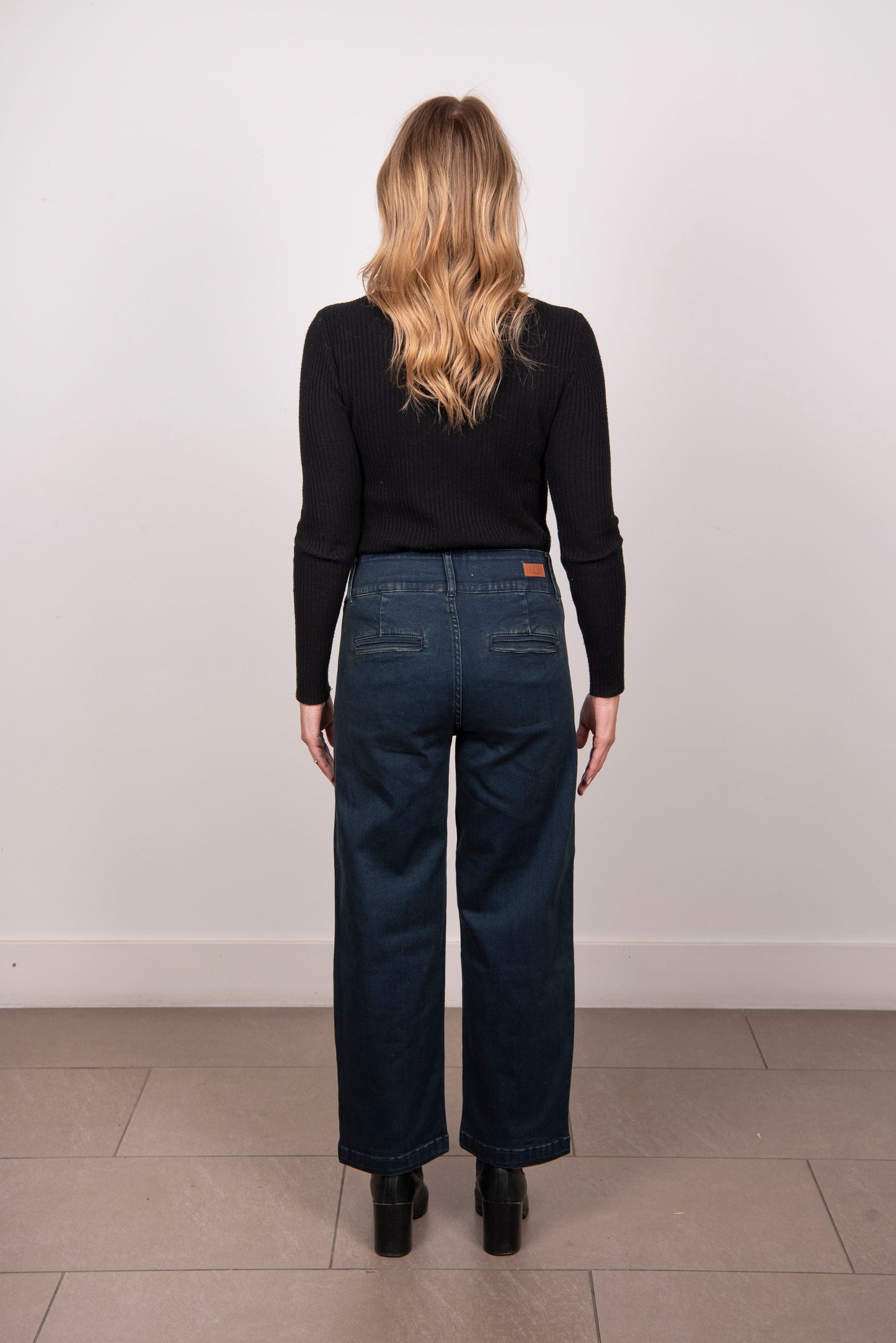 CHRIDI Wide Jeans