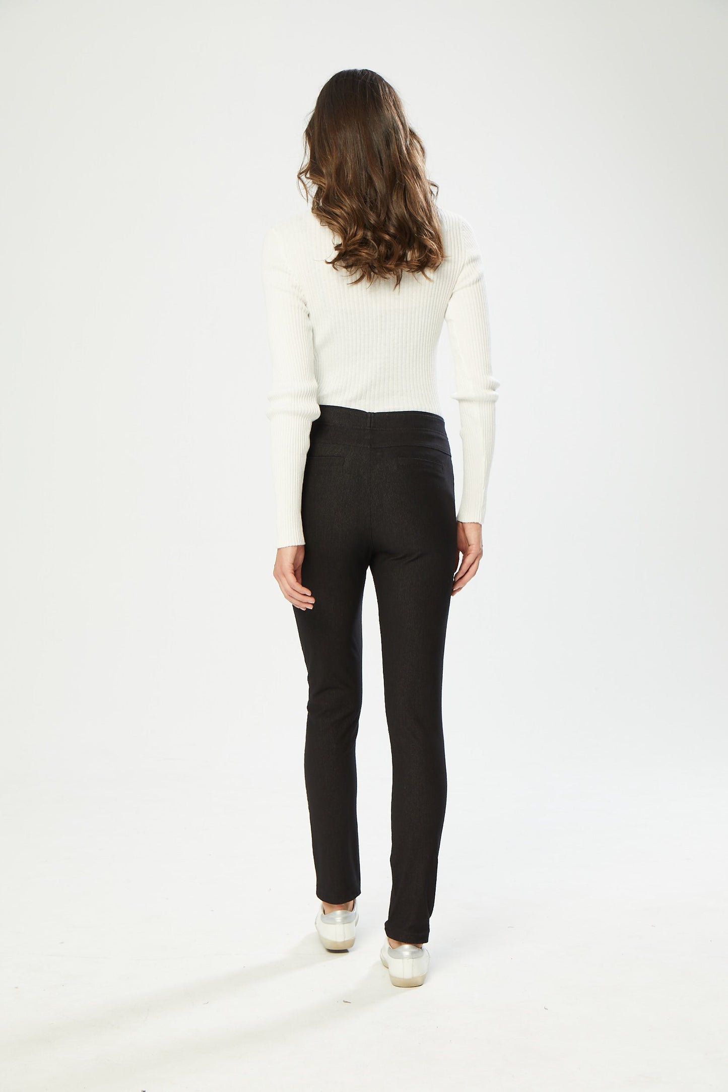 Heron Black
