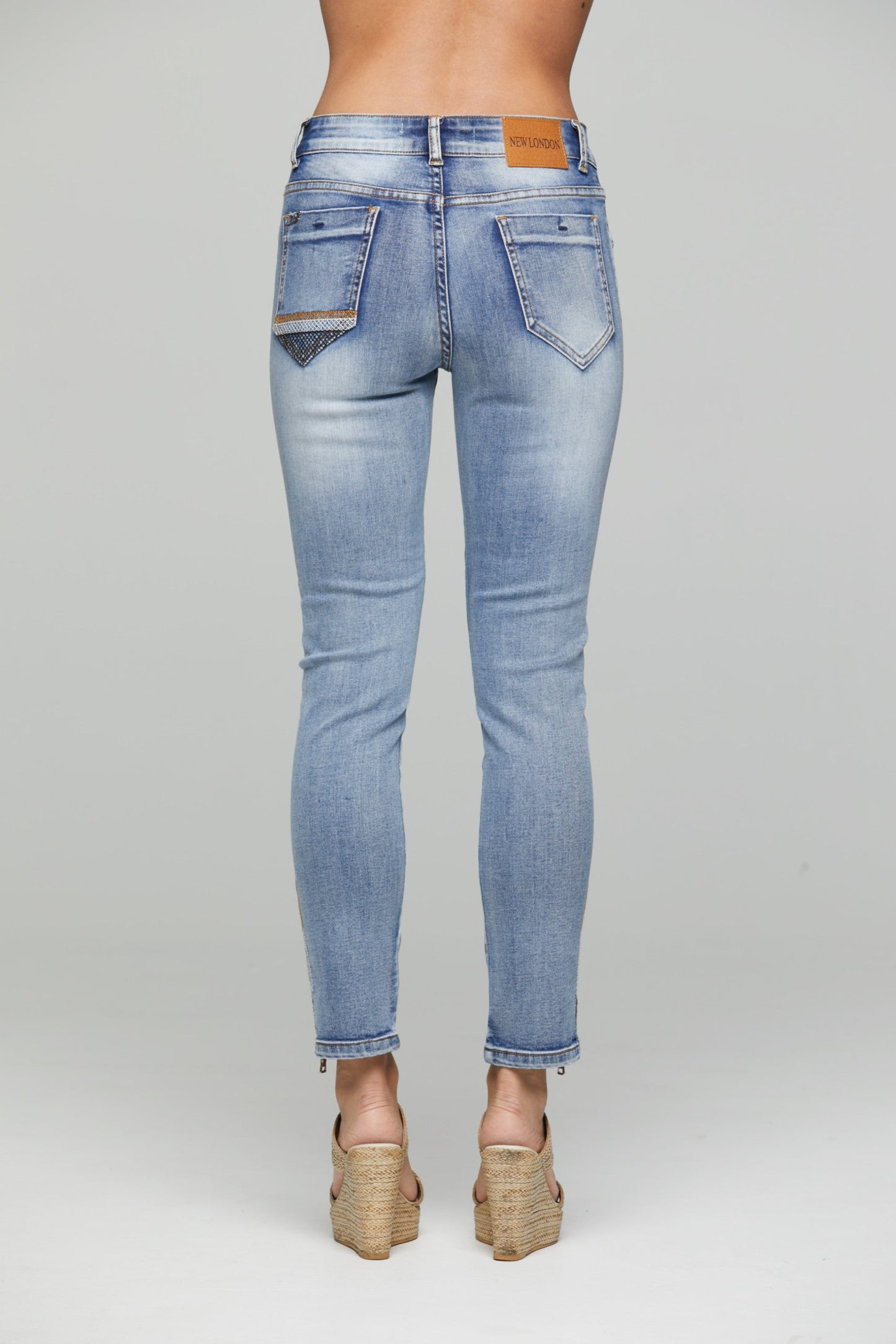 AR17 Angle Jean