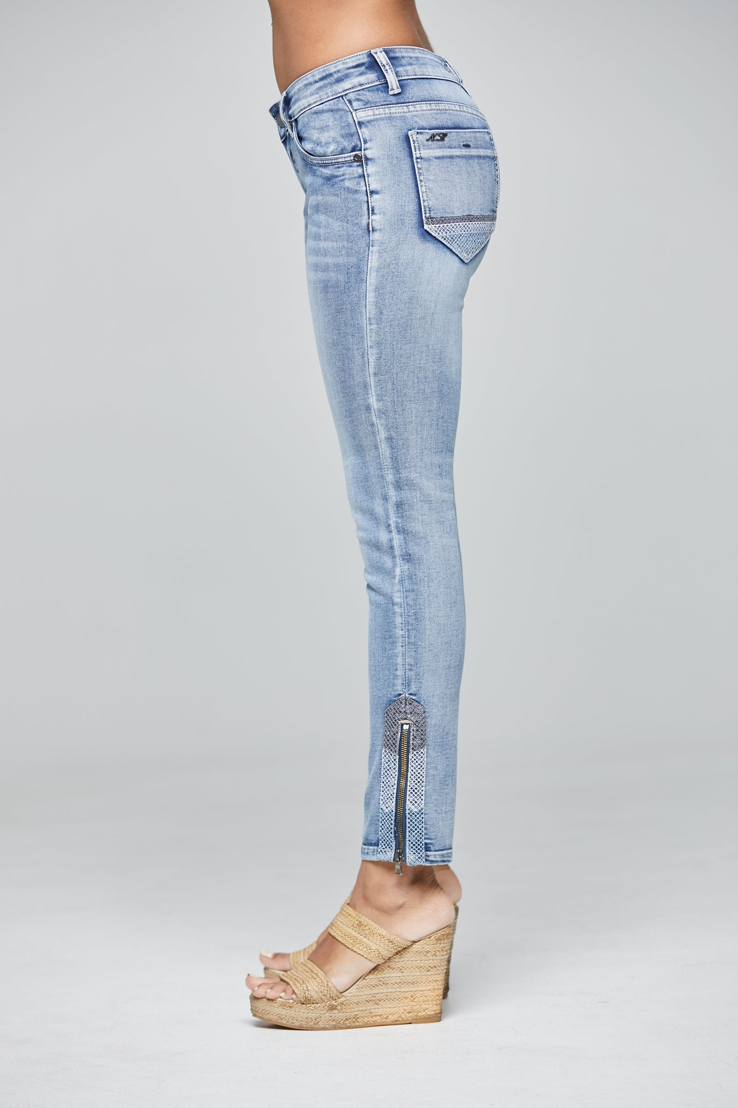 AR18 Angle Jean