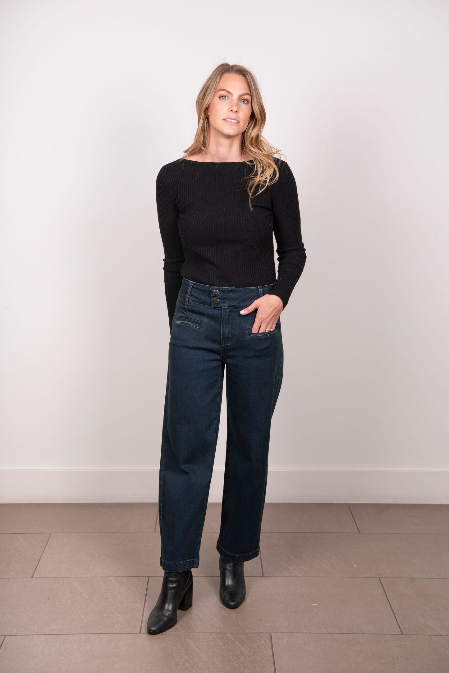 CHRIDI Wide Jeans