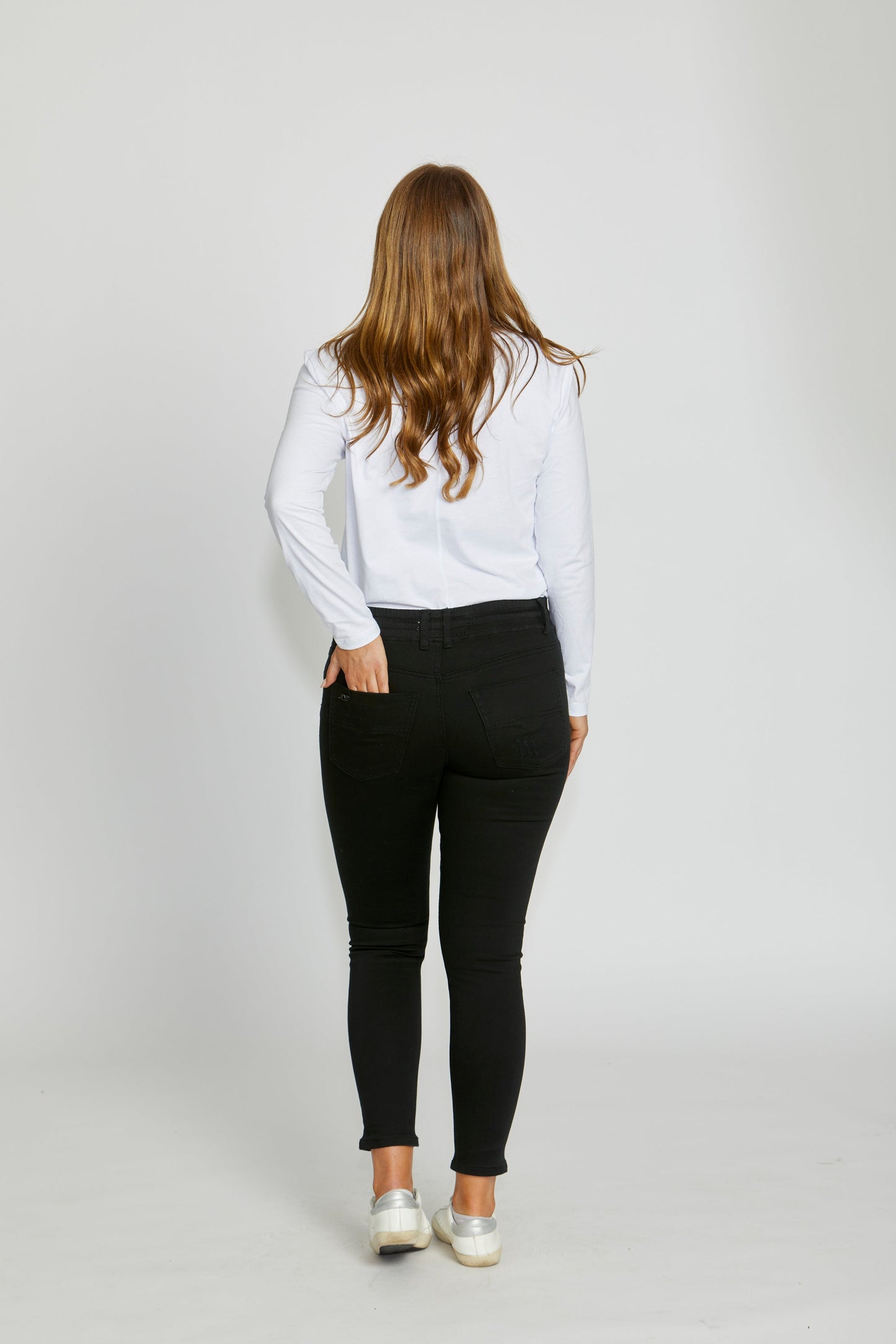 Dundee Black