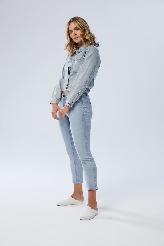 Newton T Denim