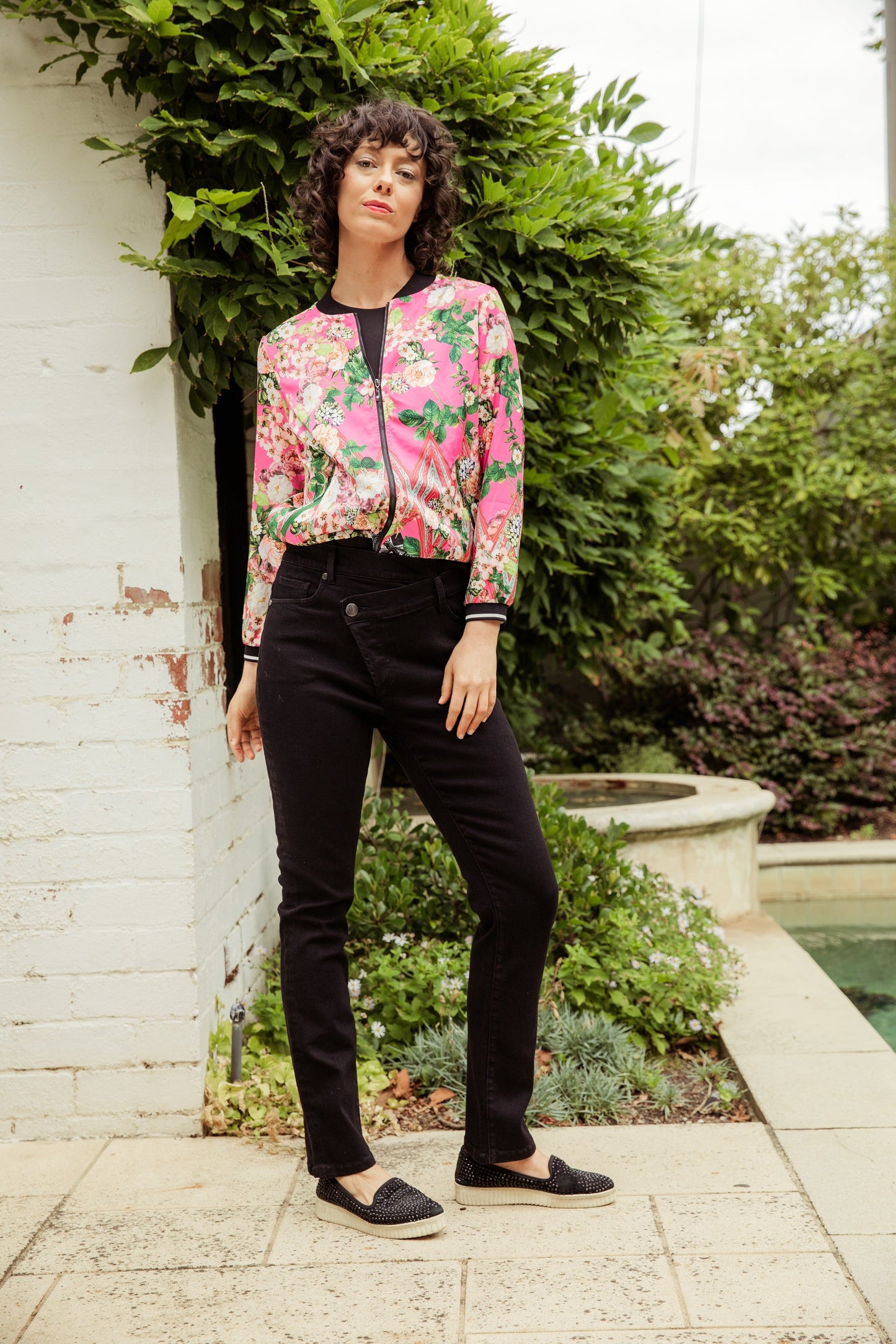 Ware Asymmetric waist Black