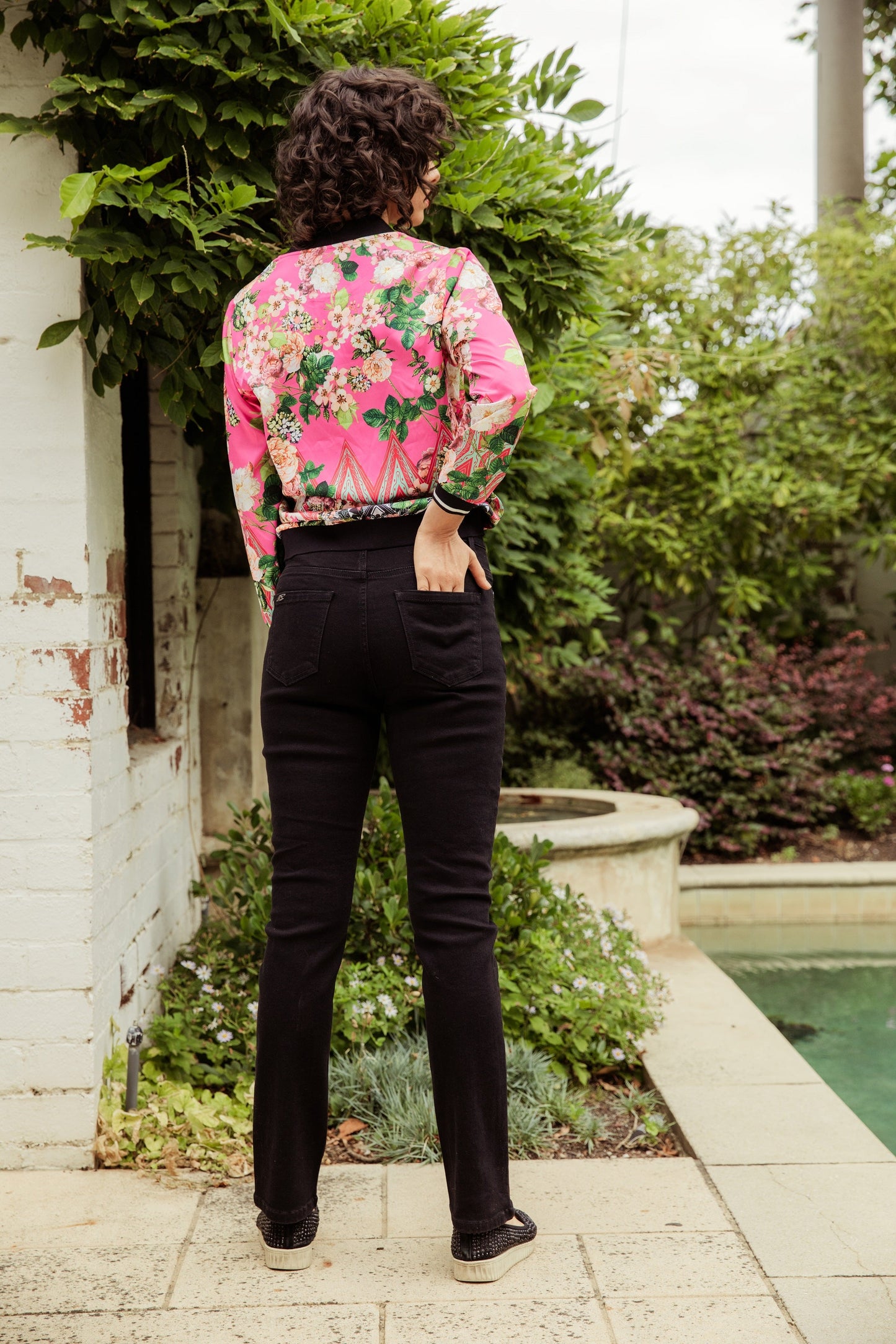 Ware Asymmetric waist Black